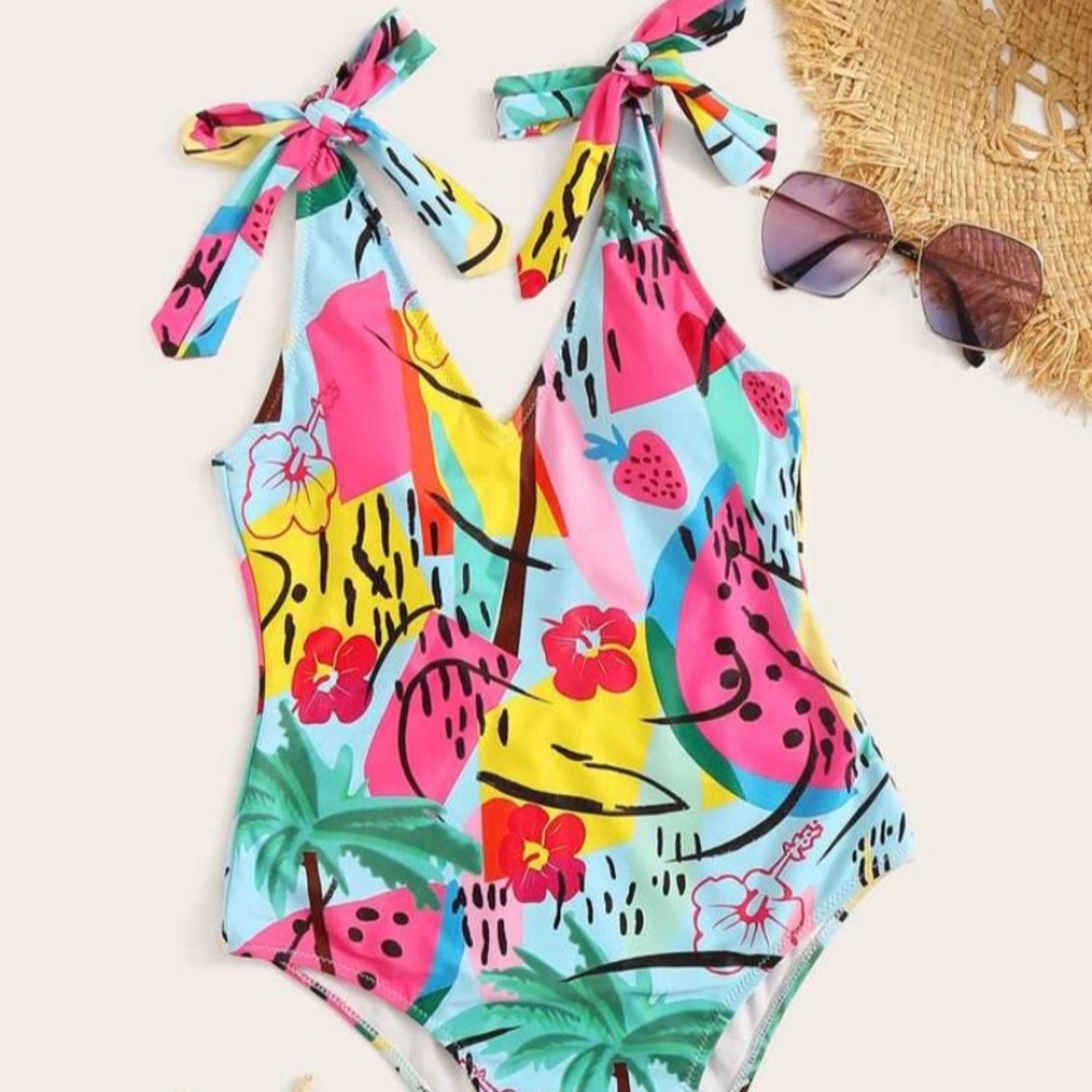 Trendy one piece swimsuit